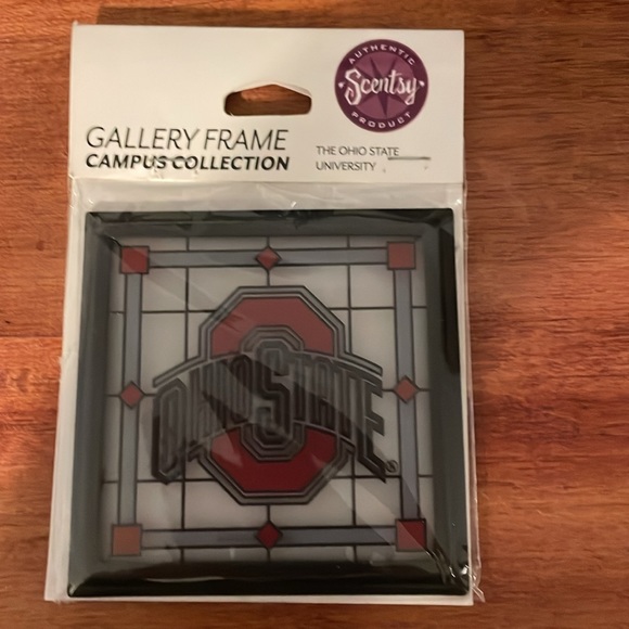NIB Retired Scentsy Cube Ebony wax burner with Gallery Frames - Picture 11 of 11